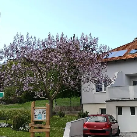 Ferienwohnung Familie Stuhr Apartment Staatz